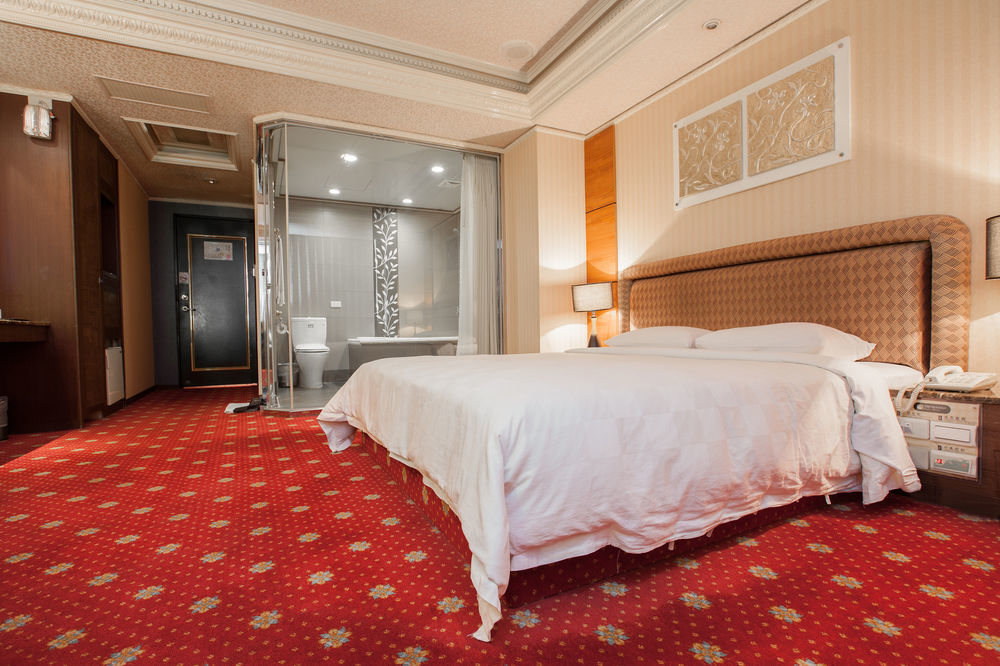 Mila Hotel Taichung Luaran gambar