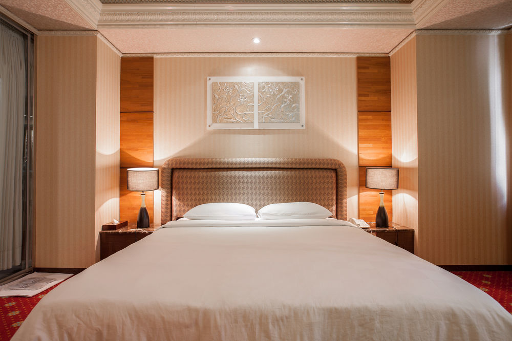 Mila Hotel Taichung Luaran gambar