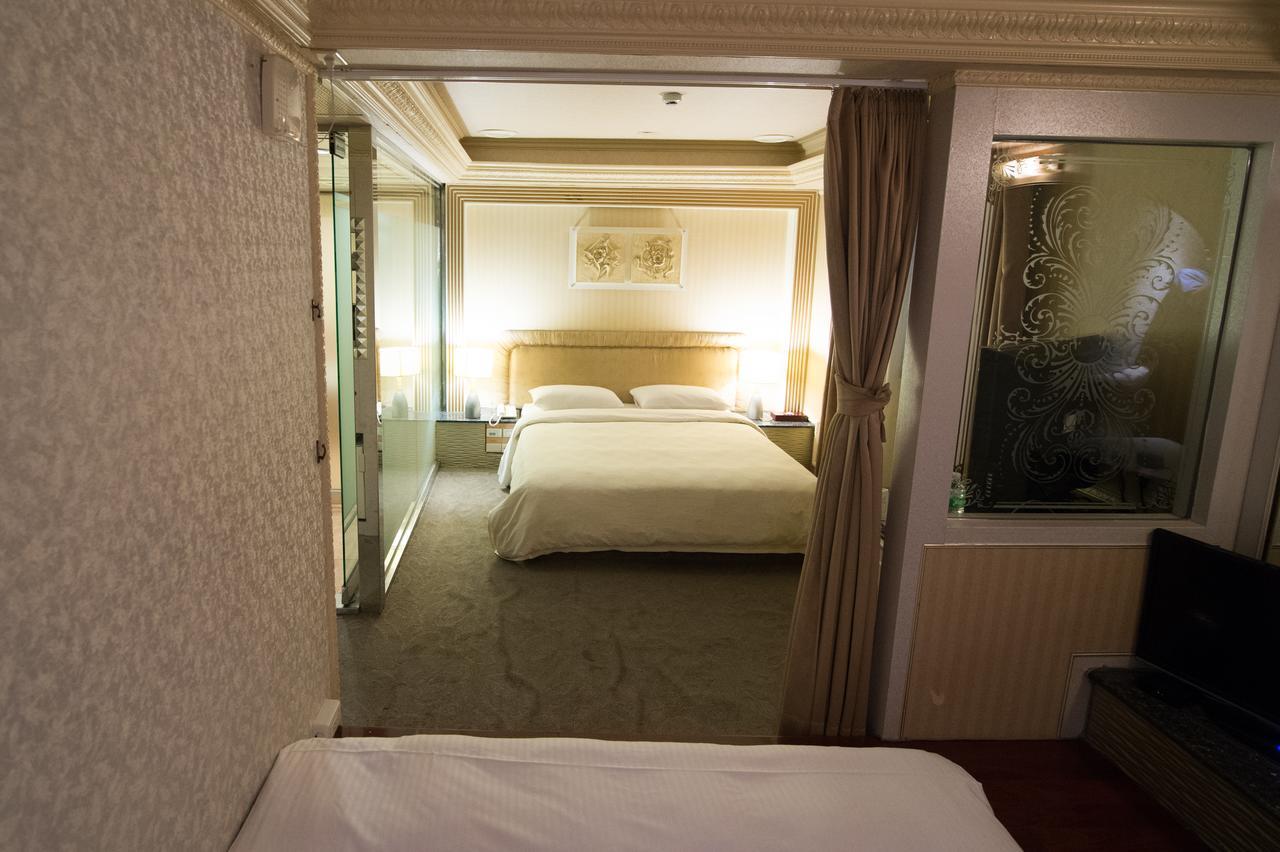 Mila Hotel Taichung Luaran gambar