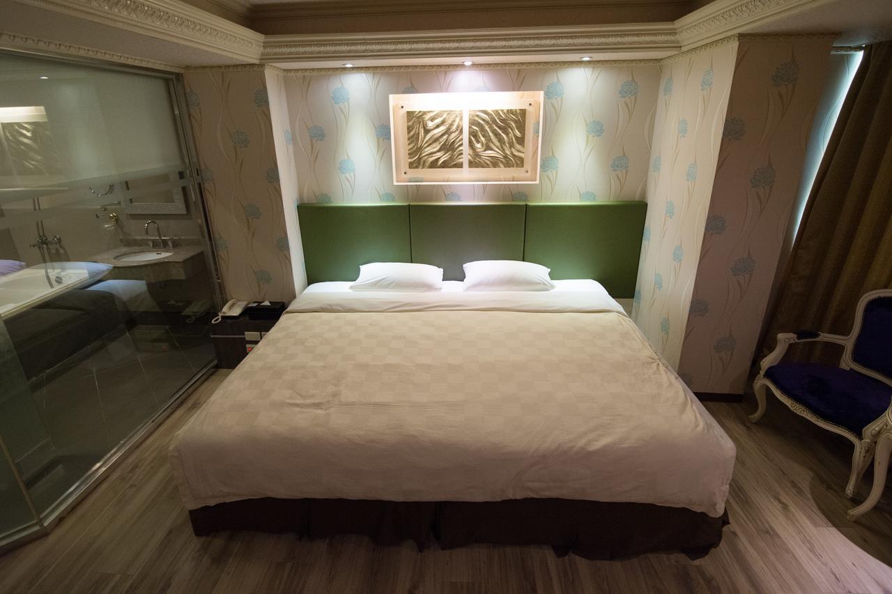 Mila Hotel Taichung Luaran gambar