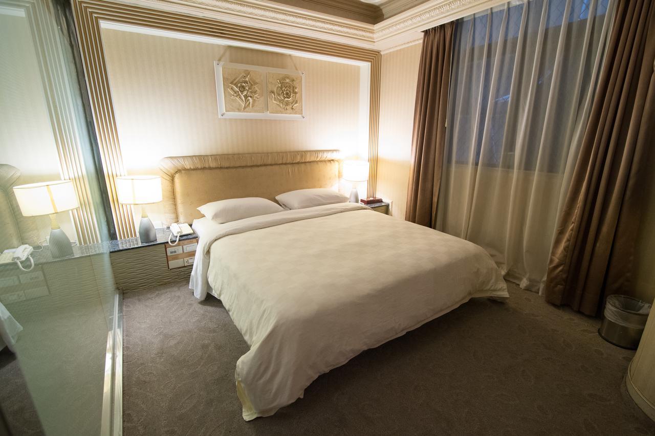 Mila Hotel Taichung Luaran gambar